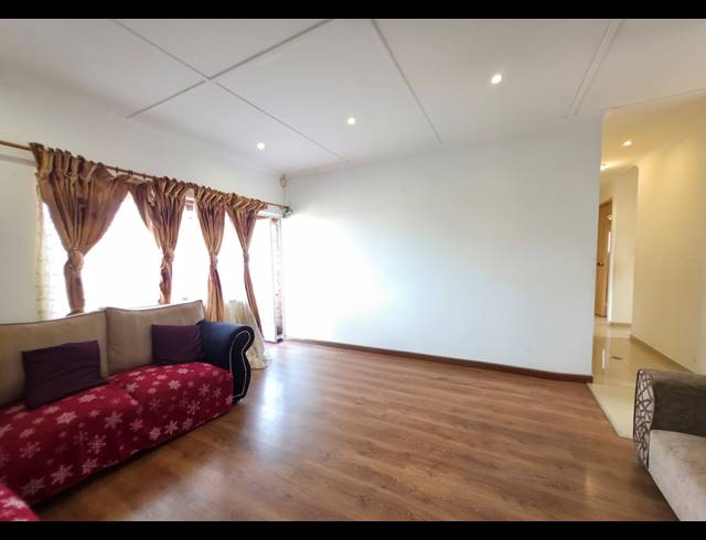 3 BEDROOM APARTMENT FOR SALE IN MORNINGSIDE